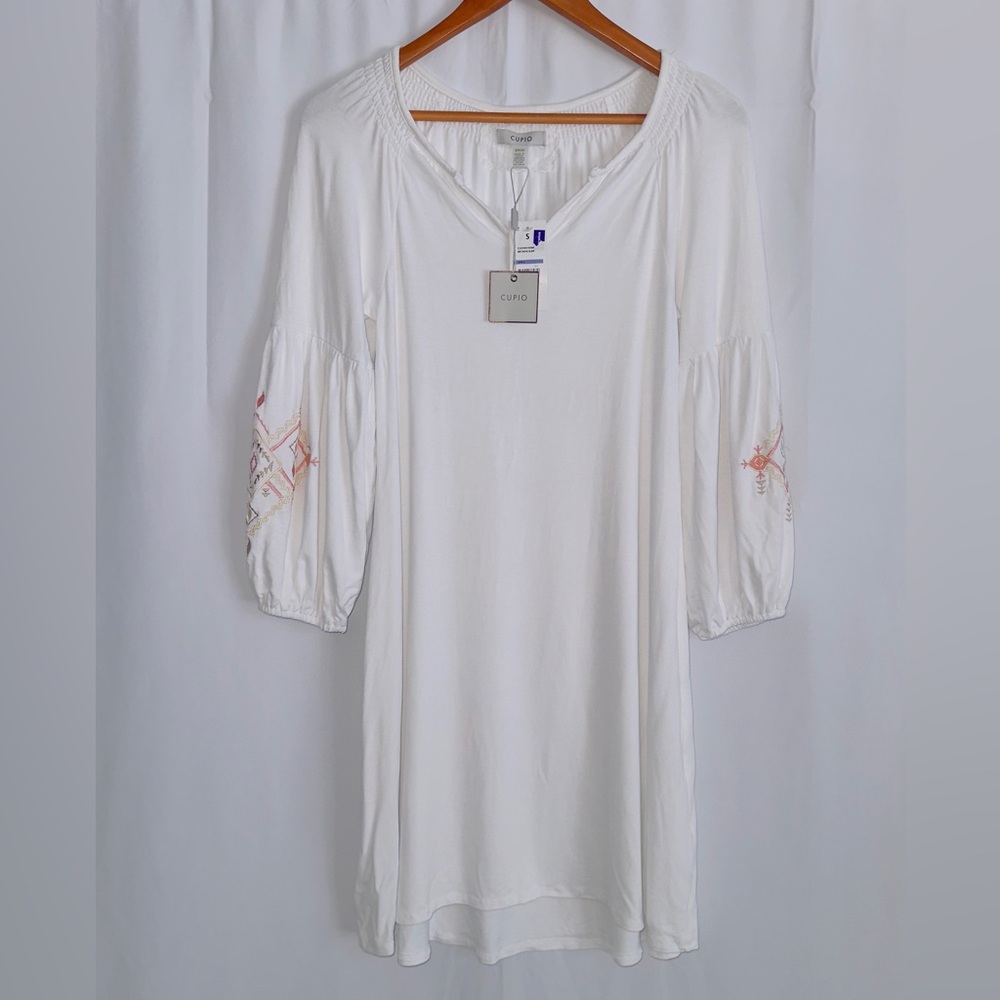 Cupio NWT white embroidered 3/4 length sleeve split neck stretchy dress sz S - Picture 2 of 11